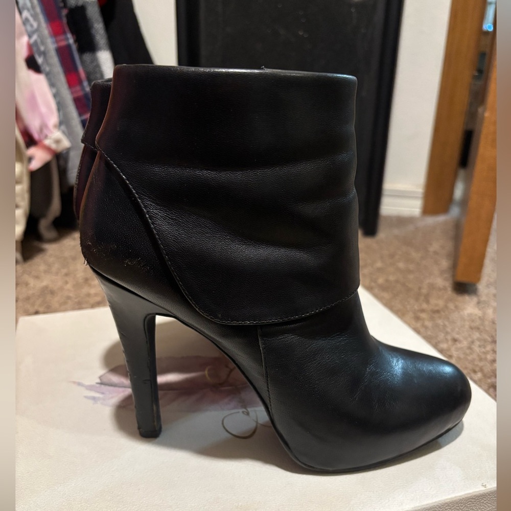 Jessica Simpson Black Heeled Ankle Boots Size 7.5